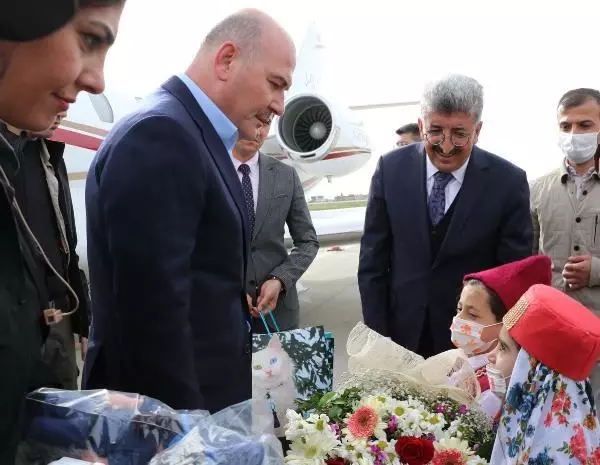 Bakan Soylu, Van-İran sınır hattında 295 kilometrelik duvar örüleceğini açıkladı