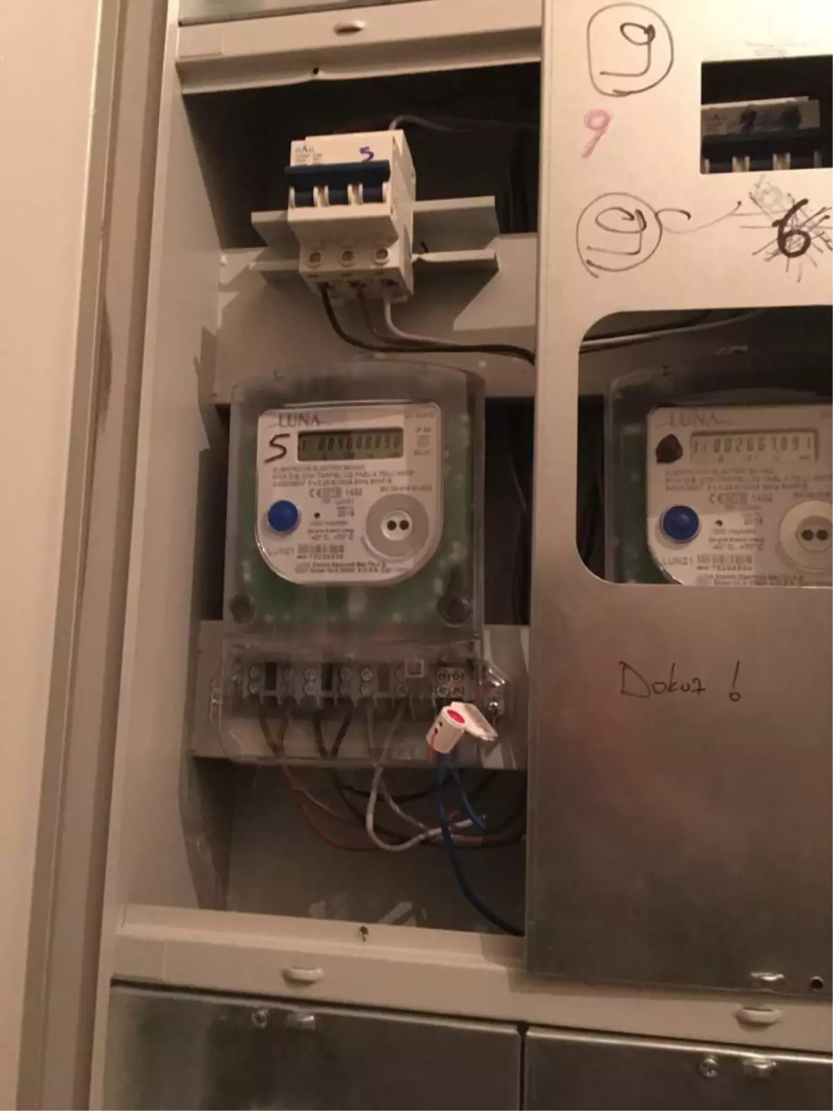 CHP'li Özkan'dan Bakan Dönmez'e Tutanaklı Yanıt: 'İşte Elektrik Kesme Tutanağı, Hemen İstifa Et'