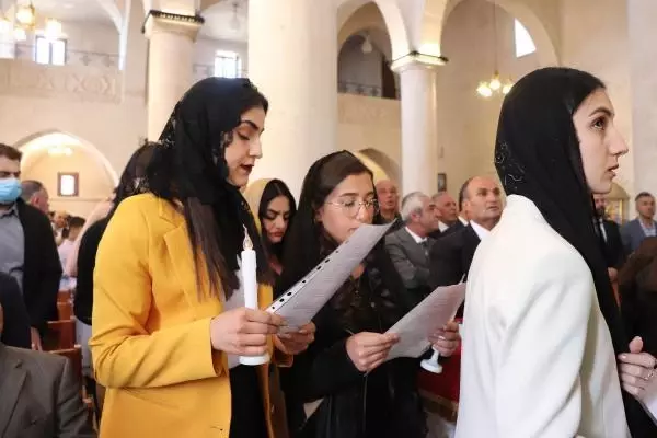 Mardin'de yaşayan ve yurt dışından gelen Süryaniler 2 yılın ardından Paskalya Bayramı'nı kutladı! Mardin'de yaşayan ve yurt dışından gelen Süryaniler 2 yılın ardından Paskalya Bayramı'nı kutladı!
