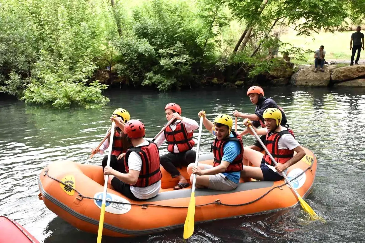 Nusaybin'de Rafting Okul Sporları Şampiyonası grup müsabakaları sona erdi