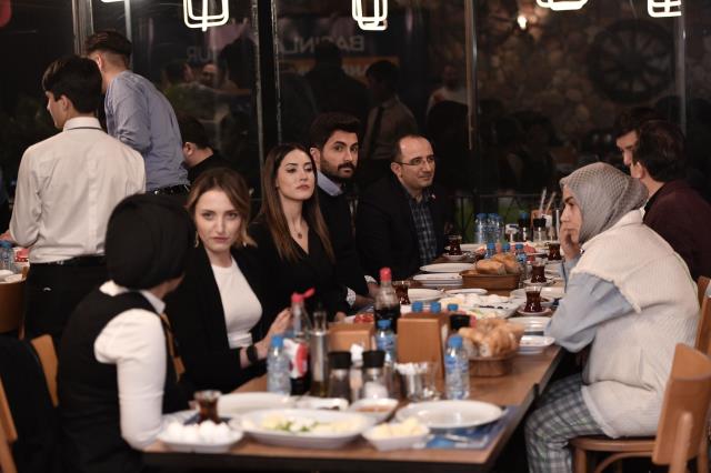 Tuzla Belediye Başkanı Şadi Yazıcı, sahur programında basın mensuplarıyla bir araya geldi