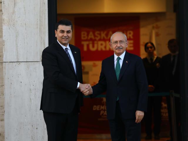 6'lı masada bu sefer de Babacan çatlağı! Dünkü toplantıda huzursuzluk yaşanmış 6'lı masada bu sefer de Babacan çatlağı! Dünkü toplantıda huzursuzluk yaşanmış