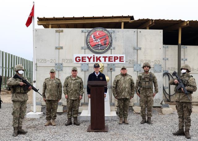 Akar'dan sınırın sıfır noktasına sürpriz ziyaret! Pençe Kilit Operasyonu'nu izleyip, müjdeyi verdi: Terör örgütü çöküşte Akar'dan sınırın sıfır noktasına sürpriz ziyaret! Pençe Kilit Operasyonu'nu izleyip, müjdeyi verdi: Terör örgütü çöküşte