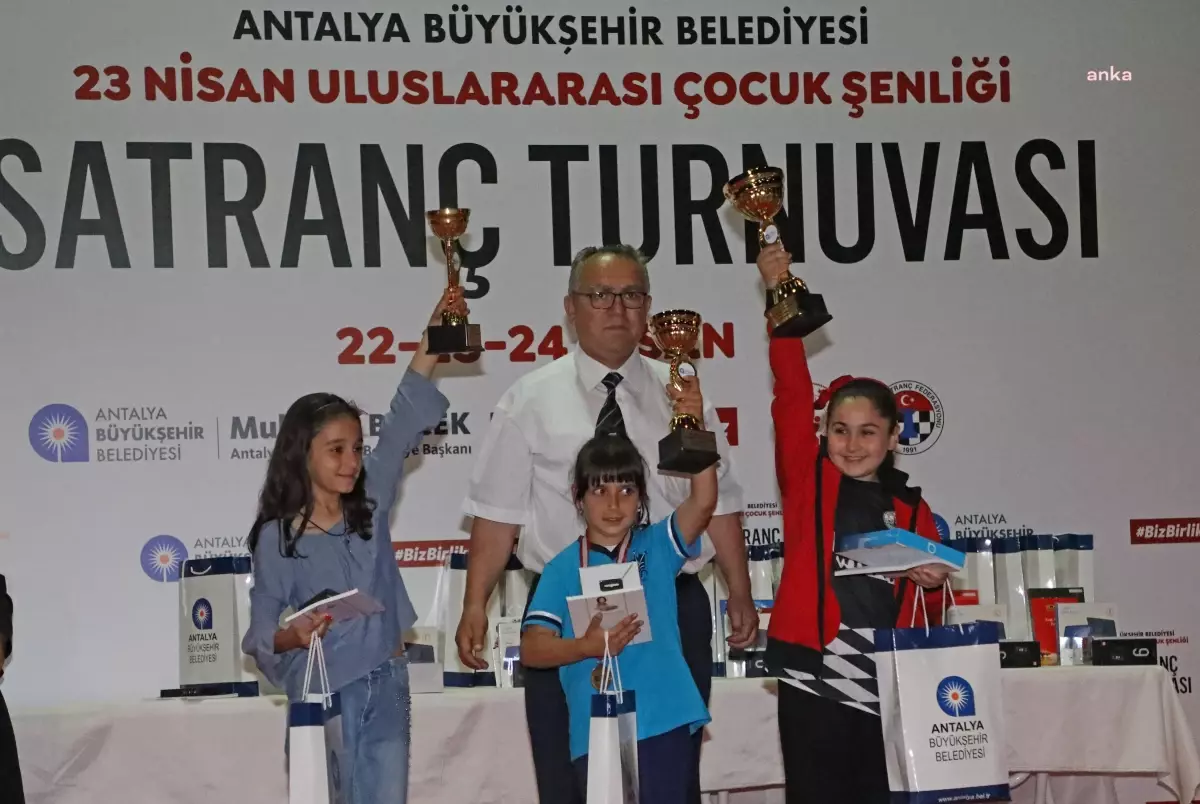 Antalya Büyükşehir'in Satranç Turnuvası Sona Erdi