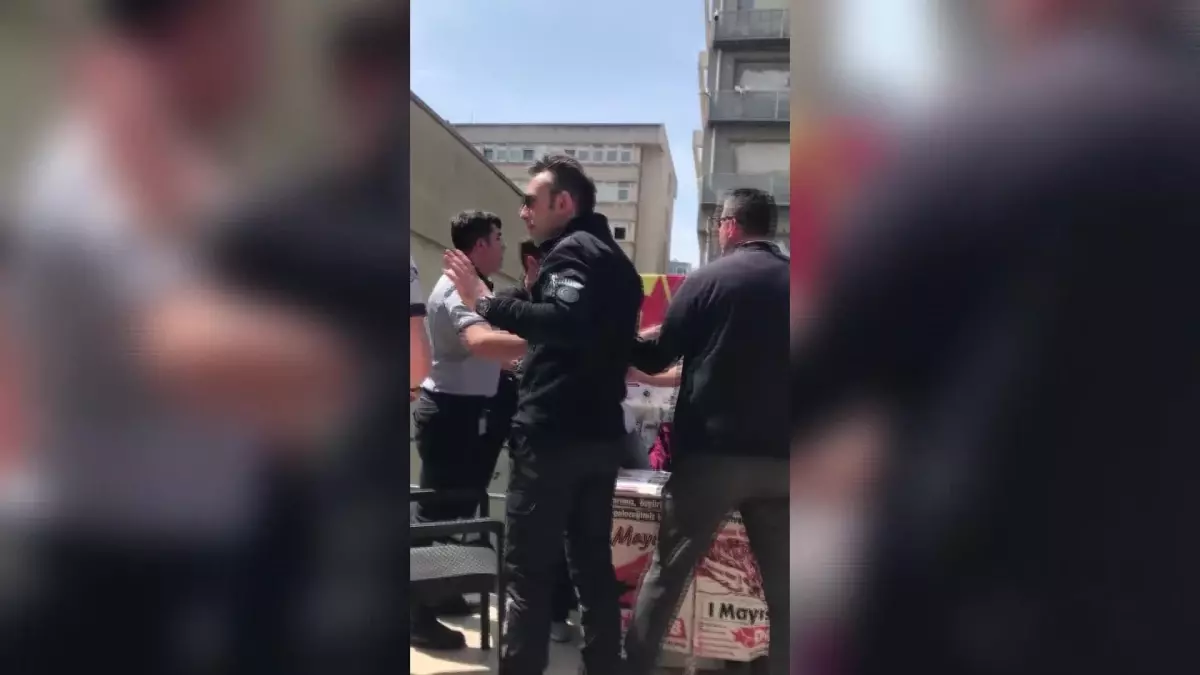 Boğaziçi Üniversitesi'nde Açılan 1 Mayıs Standına Özel Güvenlik Müdahale Etti