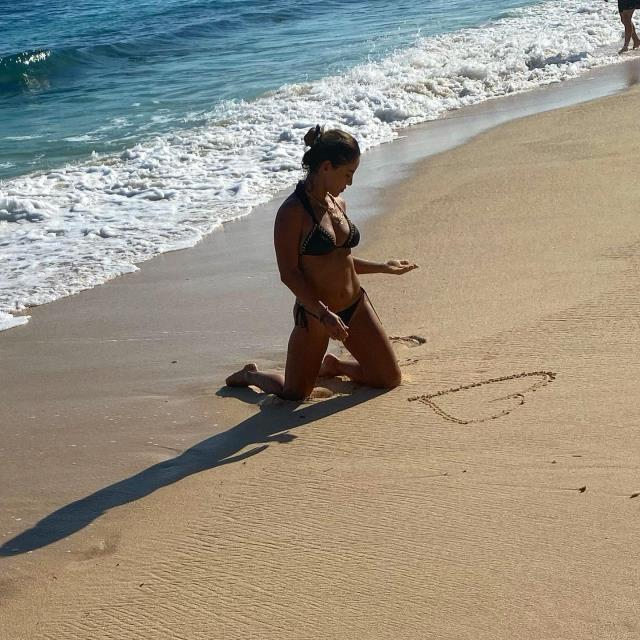 Irmak Ünal... BALİ'DE ARADIĞINI MI BULDU?