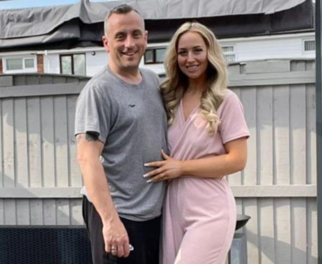 Kilo takıntısı yüzünden evi terk edip Türkiye'ye giden karısını eve döndüğünde tanıyamadı Kilo takıntısı yüzünden evi terk edip Türkiye'ye giden karısını eve döndüğünde tanıyamadı