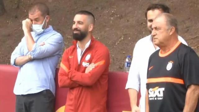 Arda Turan futboldan sonraki yeni mesleği için kolları sıvadı! Ekibini hazırlıyor