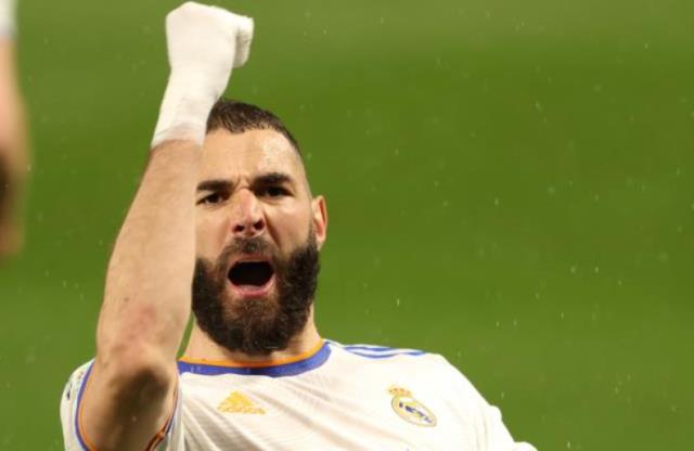 Benzema'nın parmaklarına ne oldu? Benzema'nın eli neden sarılı? Benzema neden bandaj takıyor?