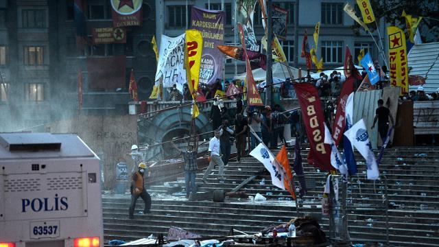 Gezi Parkı olayları neden oldu? Gezi Parkı davası nedir? Gezi Parkı olayları nedir? Gezi Parkı fotoğrafları!