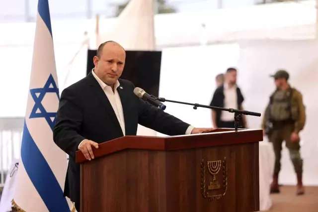 İsrail Başbakanı Bennett'i içinde mermi bulunan mektupla tehdit ettiler İsrail Başbakanı Bennett'i içinde mermi bulunan mektupla tehdit ettiler