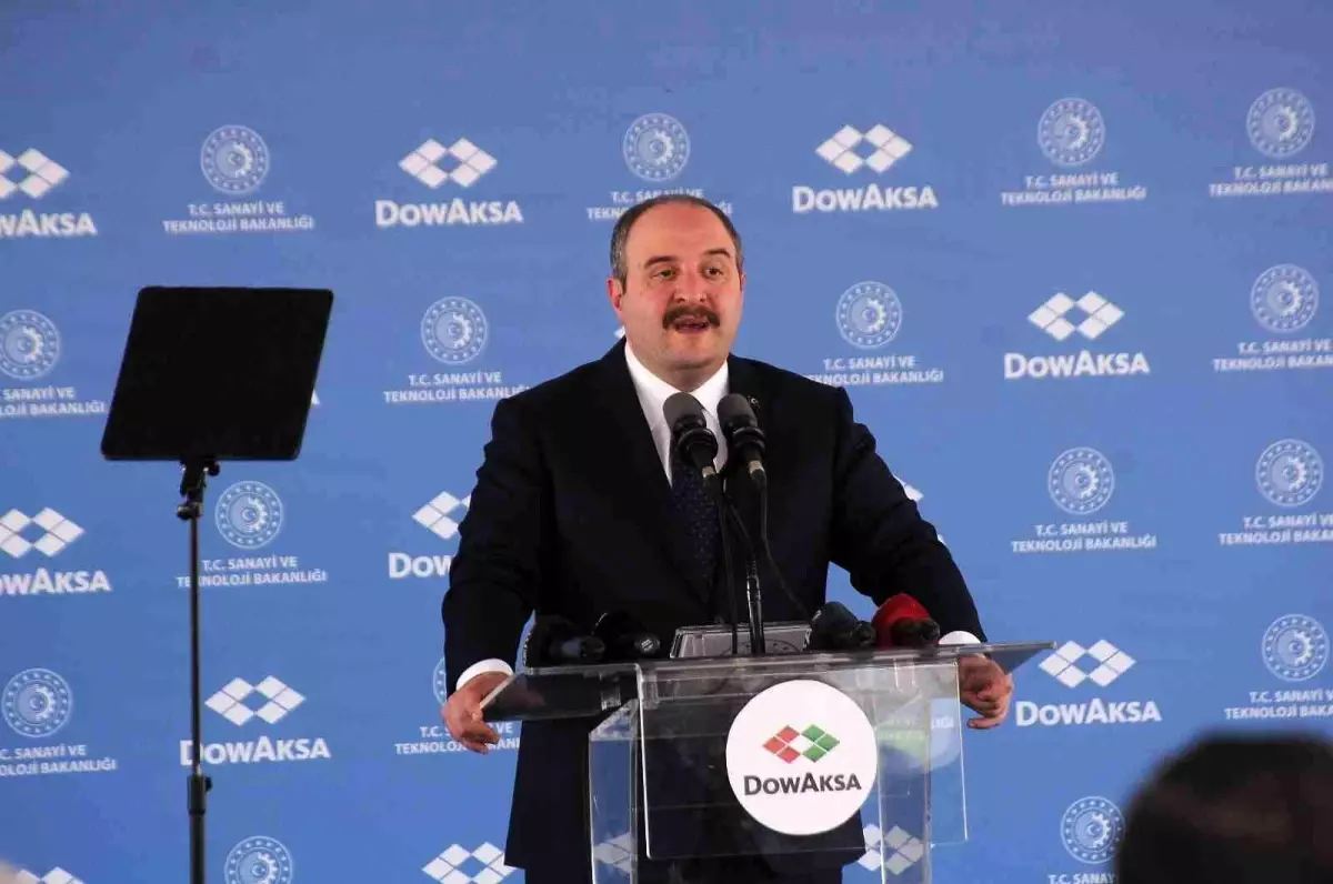 Bakan Varank, DowAksa Karbon Elyaf Kompozit Malzeme Üretim Tesisi Temel Atma törenine katıldı. (3)