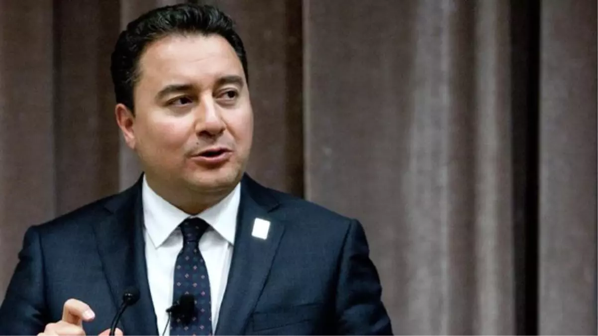 Babacan 'Partimiz seçime kendi adı ve logosuyla girecek' dedi, sosyal medya ayağa kalktı