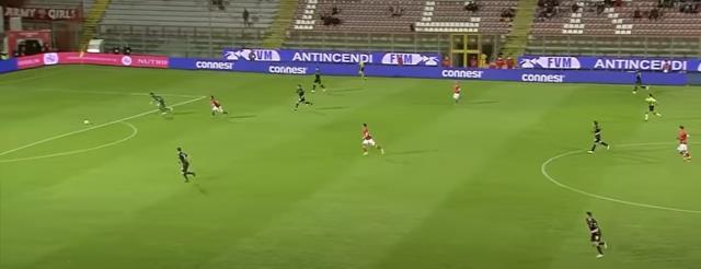 Efsane kaleci Buffon'u emekli edecek skandal hata! 27 yıllık kariyerine kara bir leke sürüldü Efsane kaleci Buffon'u emekli edecek skandal hata! 27 yıllık kariyerine kara bir leke sürüldü