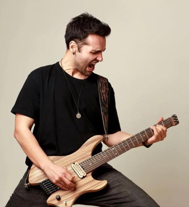 Gülümse Kaderine Can kimdir? Gülümse Kaderine Can gerçek adı ne? Gülümse Kaderine dizisi 'Can' karakteri kim oynuyor? Gülümse Kaderine Can kimdir? Gülümse Kaderine Can gerçek adı ne? Gülümse Kaderine dizisi 'Can' karakteri kim oynuyor?