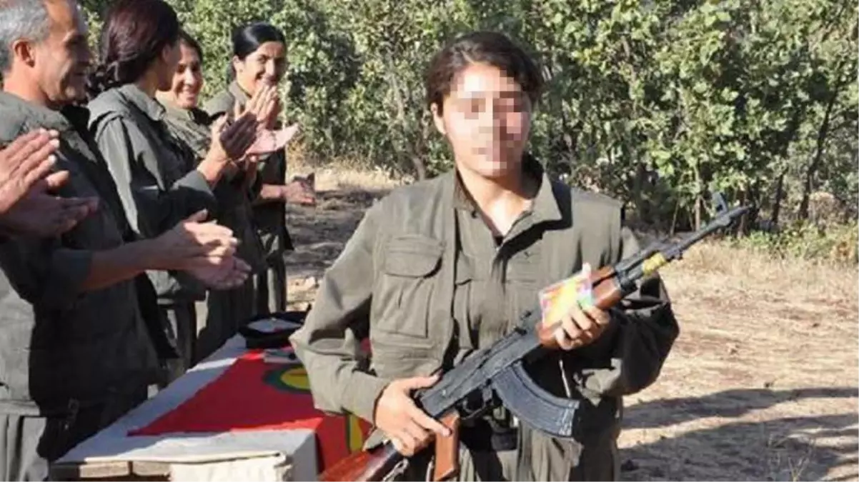 İBB çalışanı teröristlerle fotoğrafı ortaya çıkınca gözaltına alındı