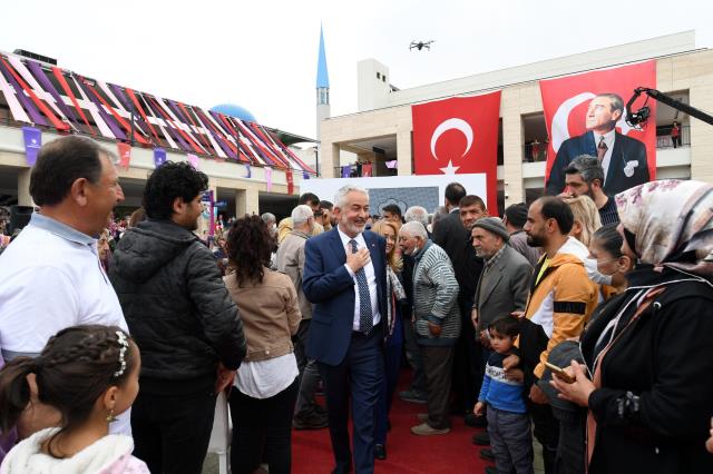 Isparta'da çeyrek asırlık özlem Belediye Başkanı Başdeğirmen ile son buldu