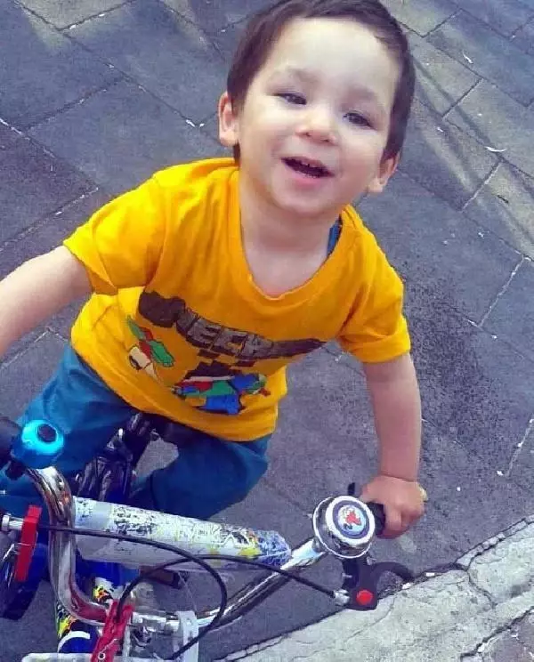 Öldürülüp tandıra atılan minik Eymen'in istismar ve darbedildiği görüntüler ortaya çıktı Öldürülüp tandıra atılan minik Eymen'in istismar ve darbedildiği görüntüler ortaya çıktı