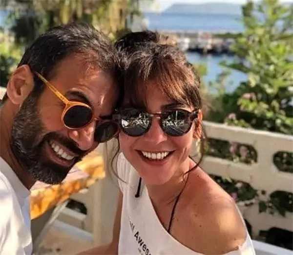 Oyuncu Gökçe Eyüboğlu, sır gibi sakladığı 14 yıllık eşinden boşandı Oyuncu Gökçe Eyüboğlu, sır gibi sakladığı 14 yıllık eşinden boşandı