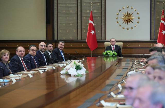 Son Dakika! İçişleri Bakanlığı kapalı alanda maske zorunluluğunu kaldıran genelgeyi 81 il valiliklerine gönderdi