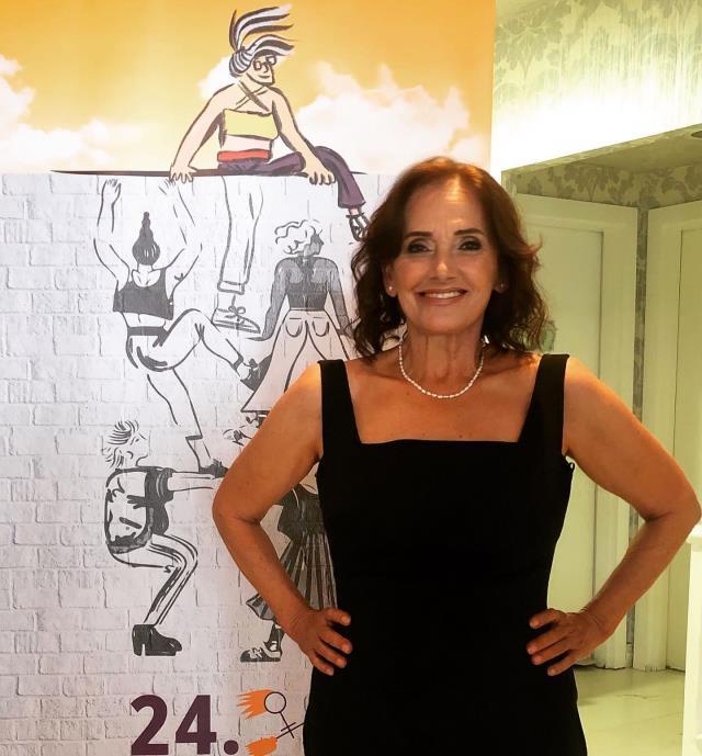 Gezi Parkı davasında verilen kararlara karşı gelen 117 ünlü isim, bildiri imzaladı Gezi Parkı davasında verilen kararlara karşı gelen 117 ünlü isim, bildiri imzaladı