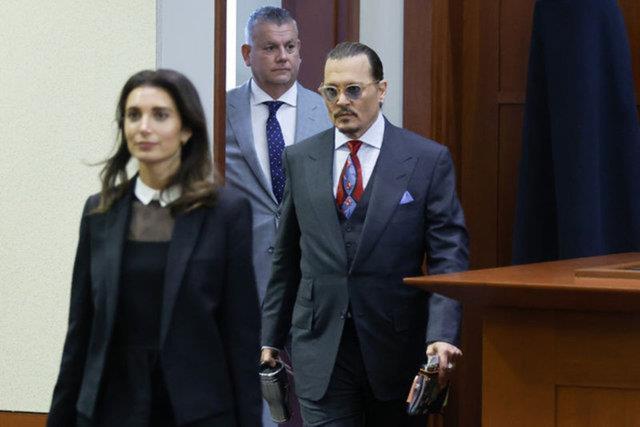 Johnny Depp - Amber Heard... DAVA SÜRECİNDE 2 MİLYONLUK İMZA ŞOKU!..