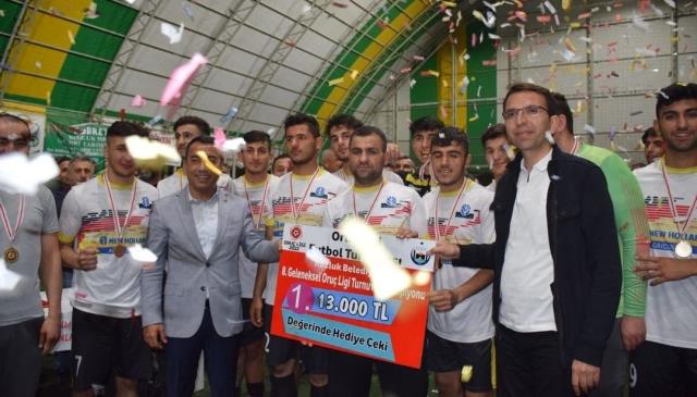 Kozluk Belediyesi 8. Geleneksel Oruç Ligi Futbol Turnuvası'nda kazanan dostluk oldu Kozluk Belediyesi 8. Geleneksel Oruç Ligi Futbol Turnuvası'nda kazanan dostluk oldu