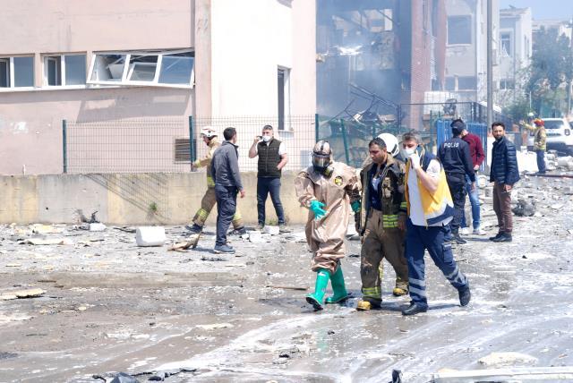 Tuzla'da boya fabrikasında patlama: 9 yaralı var, 3 işçi hayatını kaybetti Tuzla'da boya fabrikasında patlama: 9 yaralı var, 3 işçi hayatını kaybetti