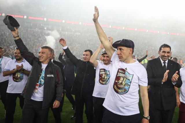 38 yıl sonra gelen zafer! Süper Lig'de şampiyon Trabzonspor