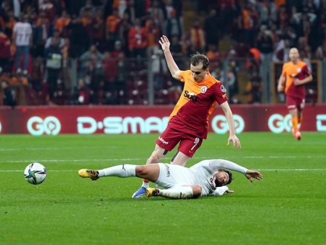 Aslan evinde kayıp! Galatasaray, Sivasspor'un bileğini bükemedi