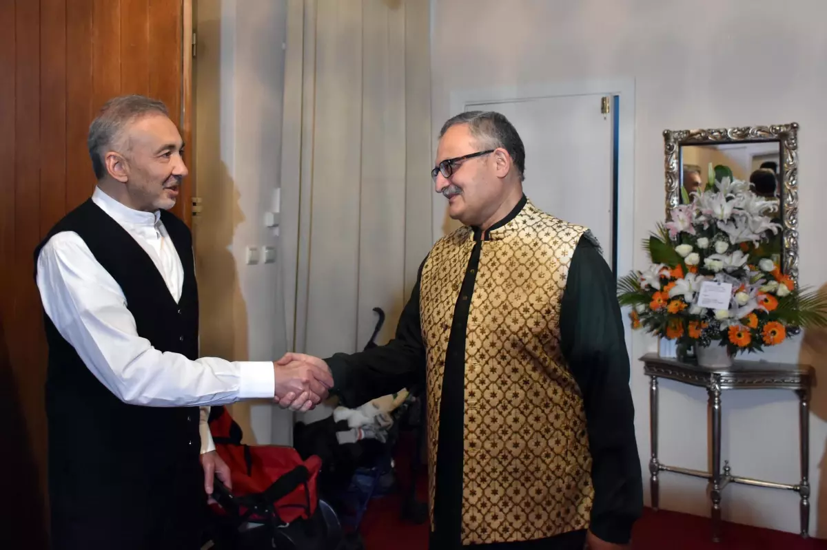Pakistan'ın Ankara Büyükelçiliği'nde 'Chand Raat' kutlaması