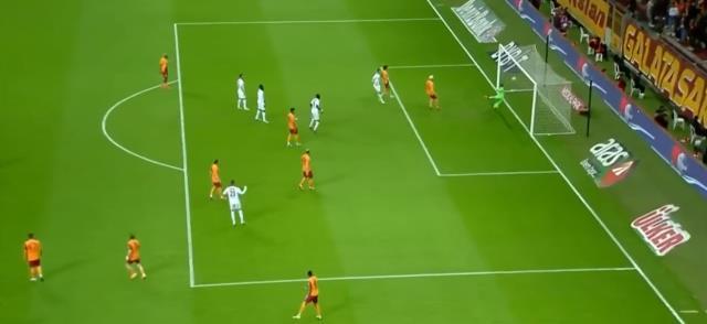 Sivassporlu futbolcu akıllara durgunluk verdi! Muslera bu golü hayatı boyunca unutamayacak