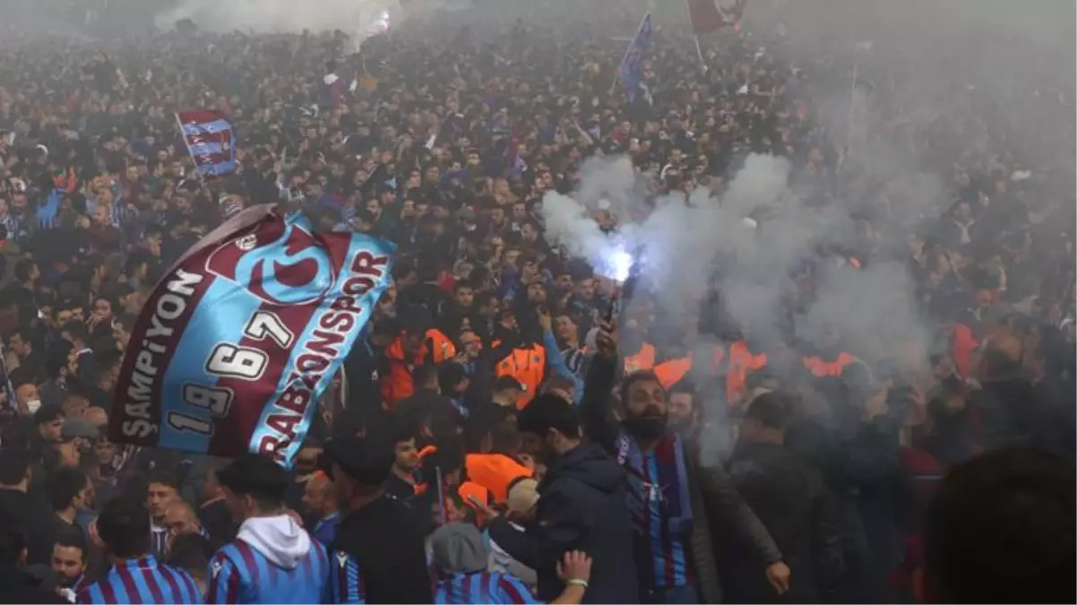 Trabzonspor'da şampiyonluğun öyküsü! 38 yıl sonra gelen zaferde 2 kırılma anı var