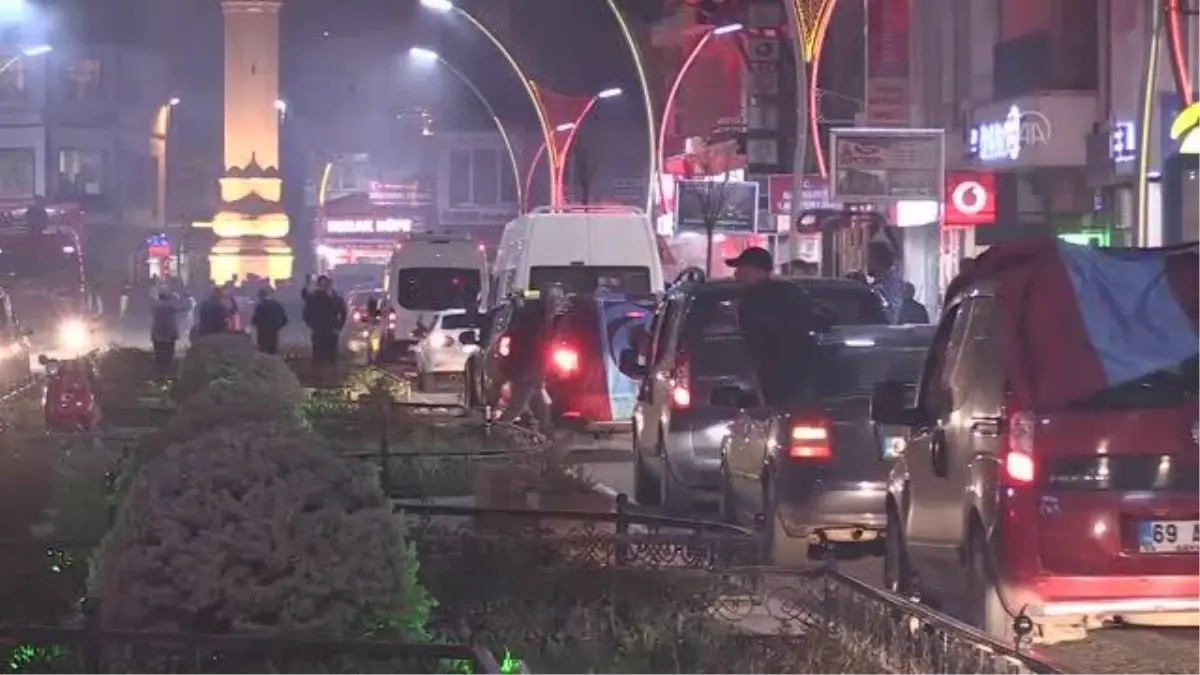 Trabzonspor taraftarları Ankara'da şampiyonluğu kutluyor (2)