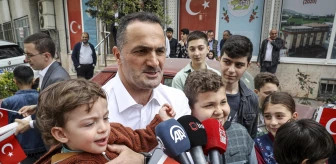 Beyoğlu Belediye Başkanı Ali Haydar Yıldız ilçe sakinleriyle bayramlaştı