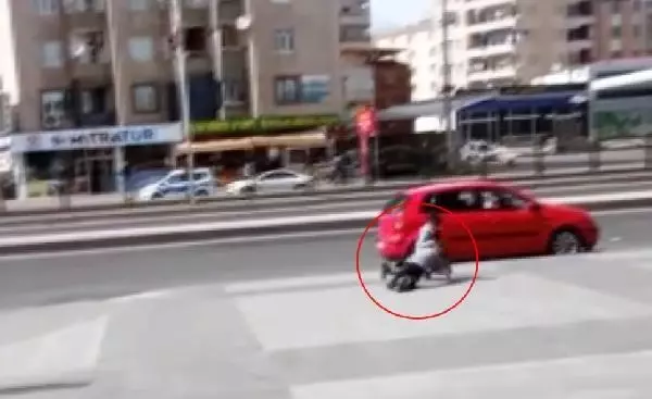 Diyarbakır'da tekmeli yumruklu kavga kamerada