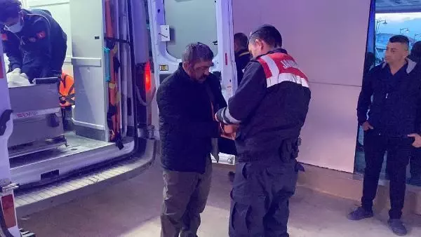 Eşini öldürüp oğlunu yaraladı, ifadesinde geri adım bile atmadı: Pişman değilim, bugün olmasa yarın olacaktı Eşini öldürüp oğlunu yaraladı, ifadesinde geri adım bile atmadı: Pişman değilim, bugün olmasa yarın olacaktı