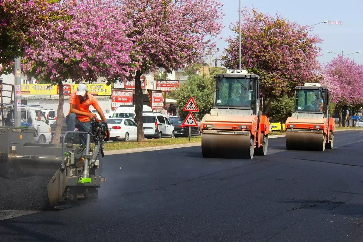 Mersinli Ahmet Bulvarı'ndaki 600 Metrelik Yol Yenileniyor