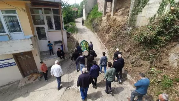 9 yıldır tedavi gören 15 yaşındaki İrem, kalp krizi nedeniyle yaşamını yitirdi