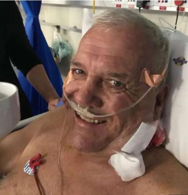 Aslan kafesine girdi, tam kafesten çıkacağı sırada ayağı kaydı! Sonra olanlar çok feci Aslan kafesine girdi, tam kafesten çıkacağı sırada ayağı kaydı! Sonra olanlar çok feci