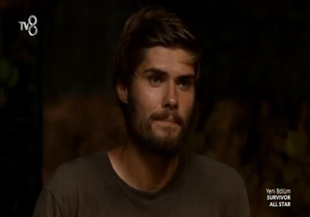 Survivor kim elendi, kim gitti? 3 Mayıs Salı Survivor'da elenen isim kim oldu? Survivor 2022 hangi isim elendi? Evrim mi Ayşe mi Barış mı Sude mi?