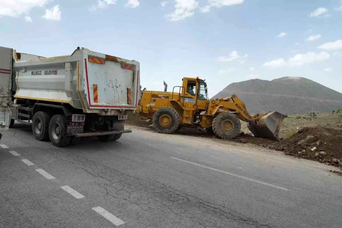 Başkan Dr. Palancıoğlu: 'Kıranardı mahallemize yaya yolu ve otopark hayırlı olsun'
