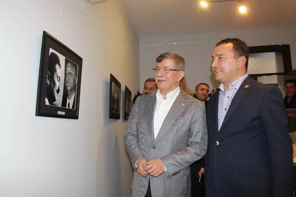 Seçime kendi logosuyla mı girecek? Davutoğlu'ndan dikkat çeken sözler: Her opsiyona açığız Seçime kendi logosuyla mı girecek? Davutoğlu'ndan dikkat çeken sözler: Her opsiyona açığız