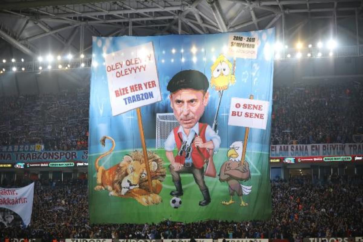 Trabzonspor pankartı neydi? Trabzonspor'un açtığı pankart nedir? Trabzonspor Fenerbahçe pankart gerilimi detayları!