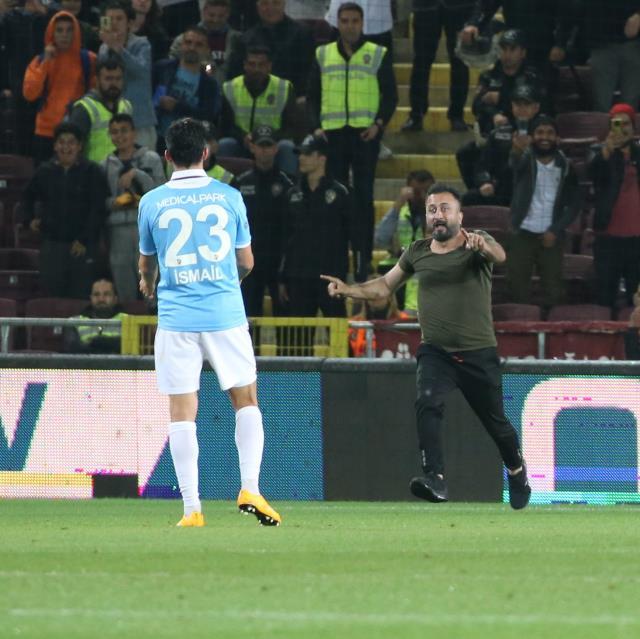 Trabzonspor taraftarı, Hatay'da sahaya daldı! Uğurcan Çakır'a sarılmak için metrelerce koştu