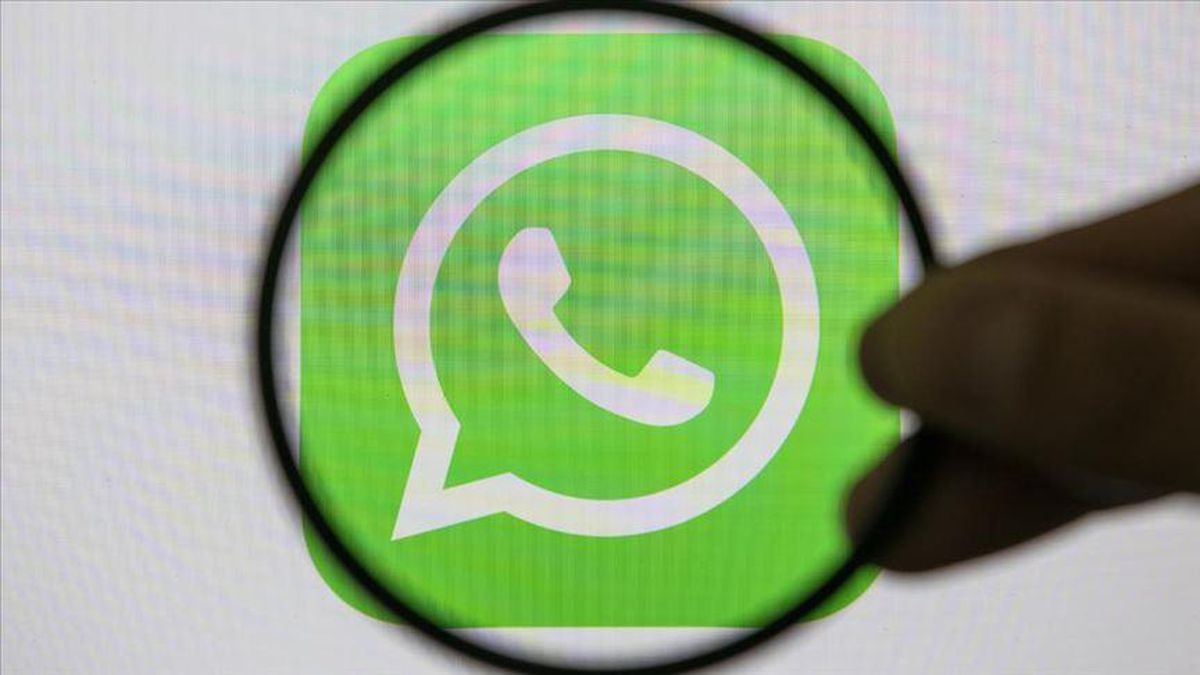 WhatsApp mesaja emoji koyma nasıl yapılır? WhatsApp mesaja tifade bırakma nasıl yapılır? WhatsApp mesaj beğenme özelliği WhatsApp mesaja ifade koyma!