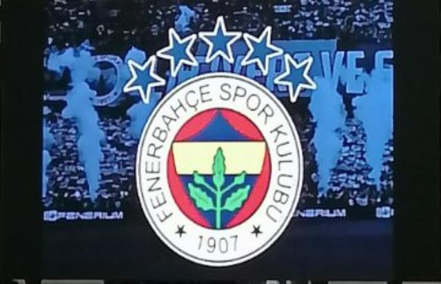 Ali Koç kürsüye çıktığında ekranlara yansıtıldı! İşte Fenerbahçe'nin yeni arması