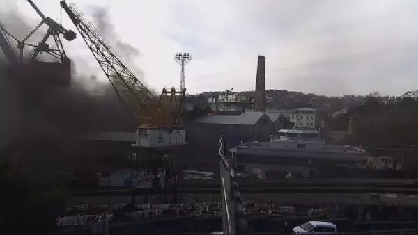 Haliç Tersanesinin çatısında yangın çıktı