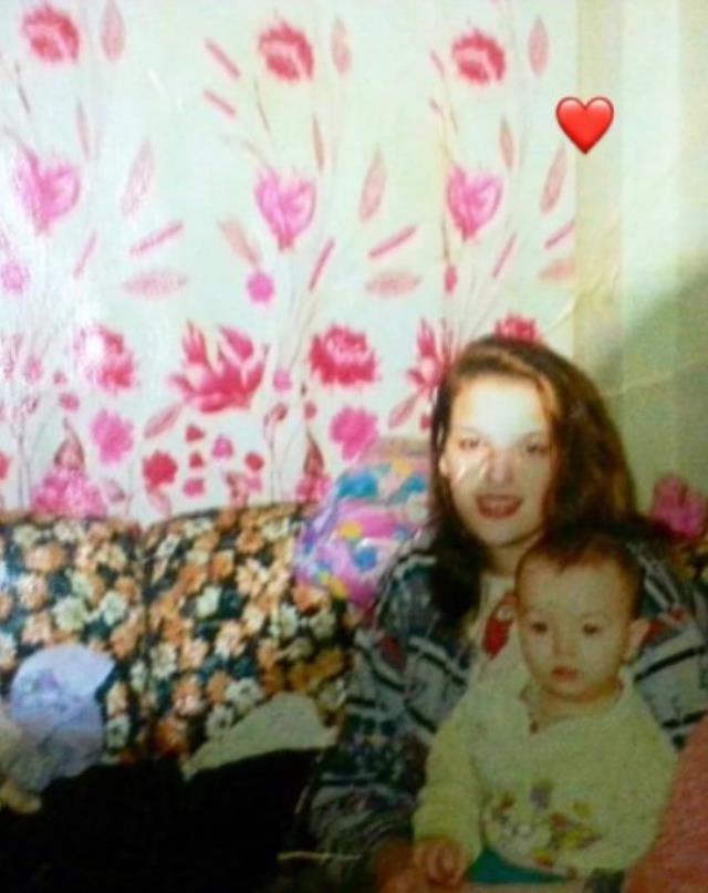 10 yıl önce annesini kaybetmişti! Merih Demiral'dan duygusal Anneler Günü paylaşımı