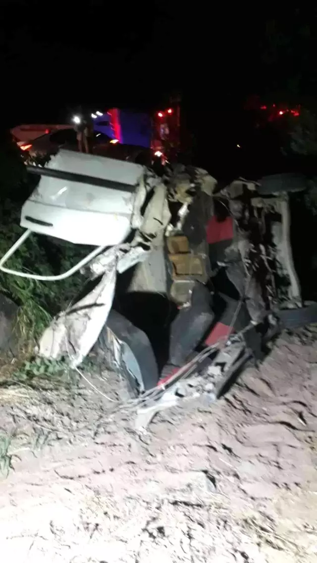 Aydın'da korkutan kazada ortalık savaş alanına döndü! 1'i ağır 7 yaralı